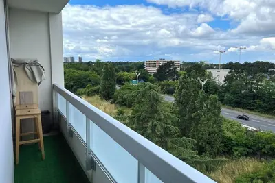 Image de Beau studio avec balcon