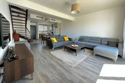 Image de 2 Floor Villa, Close to Sandy Beach & Merit Casino\n\n