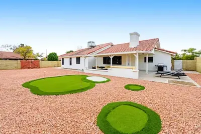 Image de Newly updated Spanish-style home in Peoria, Az.