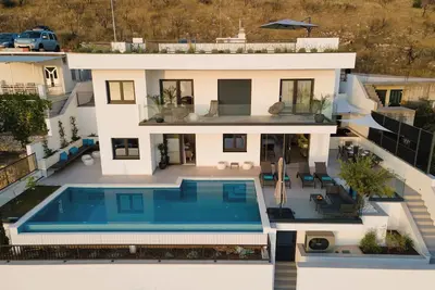 Image de Villa Laganini mit Pool
