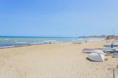 Image de 064 New Modern Mood - Alicante Holiday