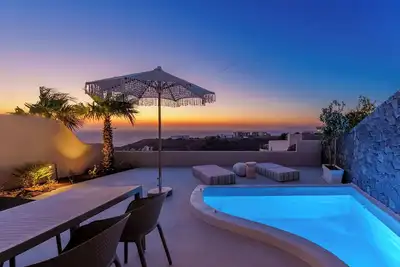 Image de Halo Santorini- Living Experience