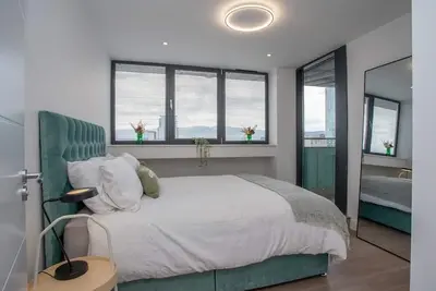 Image de Appartement-Balcon-Salle de bain privée séparée
