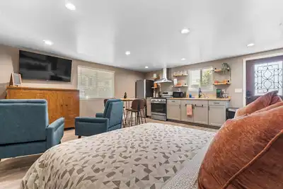 Image de Boho Chic - Dt Visalia/W Modern Art Flair