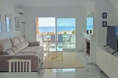 Image de Duplex Penthouse 3 Double Bedrooms 4 Terraces Sea & Mountain Views Near Cabopino