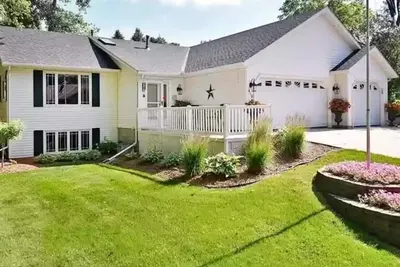 Image de The All Inn: Spacious 3-bedroom home 1 minute from Shattuck-St. Mary's School!