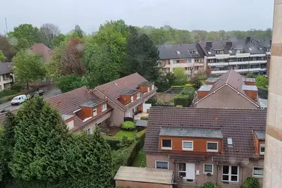 Image de 70qm 3, 5 Zimmer Wohnung mit Balkon Nähe Movie Park Veltins Arena