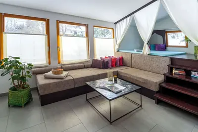 Image de Bungalow-Classique-Salle de bain privée séparée-Vue sur Jardin