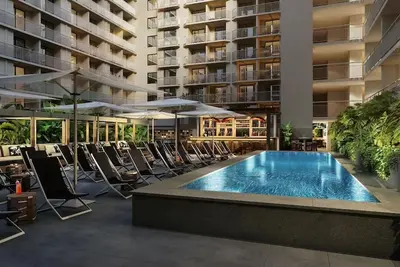 Image de Wake Up in Paradise, Two Queens, Lanai, Sofa, Near Waikiki Beach and Shops