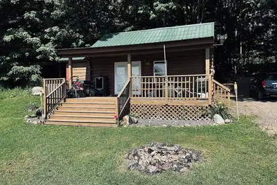 Image de Cozy 2-bedroom cabin on Butternut  Lake with WiFi, Ac, and Lake Access