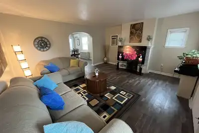 Image de Charming 3-bedroom house with Wi-Fi and Ac near downtown Pittsburgh