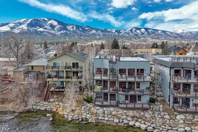 Image de Casa Fente al Rio  Beautiful Riverside Condo