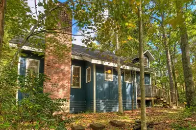 Image de Sugarhaus | Deck, Gas Grill & 5 Min. to Downtown Black Mtn!