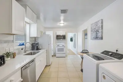 Image de Lavish Downtown Retreat