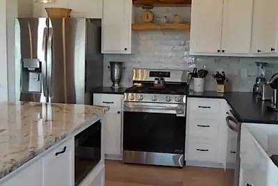 Image de Spring Branch Cottages \"Texas Redbud\"