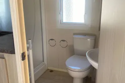 Image de 2 Bed Cabin - Sleeps 4 - Pets - Parking - Wifi