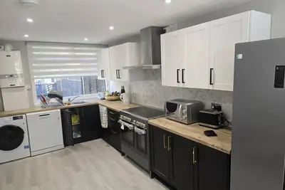 Image de Friendly Retreat at Windermere Way upto 6 guests