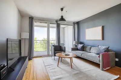 Image de Terrific Donaustadt 2br w/ Great View & Open Plan, by Blueground