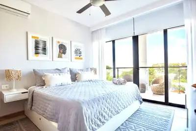 Image de Luxury 2 Bedroom condo with beach access, WiFi, gym & more in Playa del Carmen