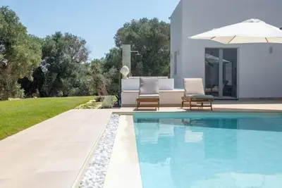 Image de Entire villa with swimming pool close to the sea