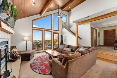 Image de New! Mountain View. 4 Br. Hot tub. Pets Welcome. Great Views.