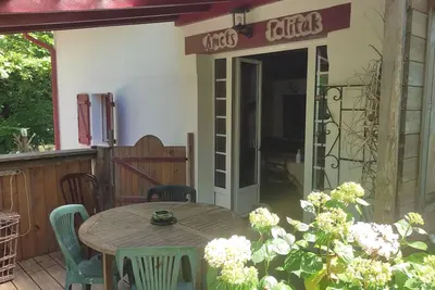 Image de Bel appartement athypique dans un endroit bucolique et tranquille!