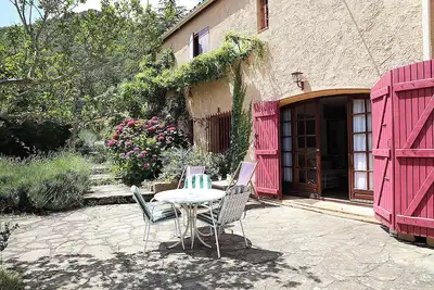 Image de Maison d'artiste en pleine nature à 10mn du centre ville.