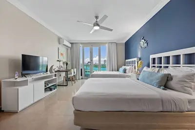 Image de Deep Sea Studio | Ideal location with best view!