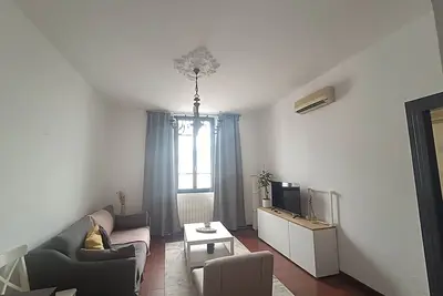 Image de Apartment in a historic building, next to shopping center and park of Portello