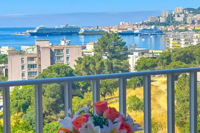 Image de Appartement climatisé & wifi 4 pièces 110 m² & terrasse vue mer pour 4 pers