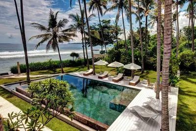Villa Gita Segara, Bali - White sands Elegance: Luxury Villa by the Sea!