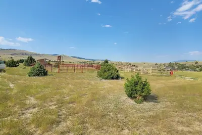 Image de Grizzly Rock Ranch Rustic Tiny Log Cabin Glamping and Horseback Riding Available