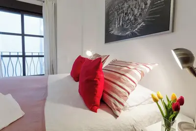 Image de Appartement · Cordoue · ★4, 20 · 3 chambres · 5 lits · 2 salles de bain