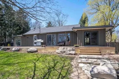 Image de Stunning Cliffside Lakeview Home on 1. 3 Acres