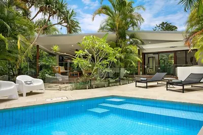 Image de Luxurious Beachside Pavilion on Broken Head Beach