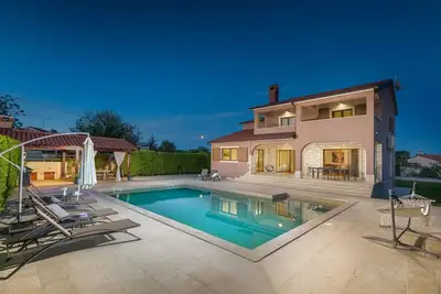 Image de Villa Anastasia - charmante villa avec beau jardin et grande piscine privée