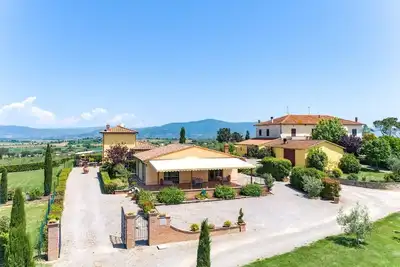 Image de Wonderful villa with pool in Cortona