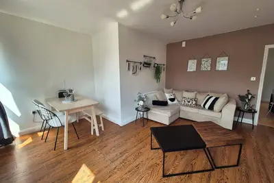 Image de Pmb Apartment - Escape to the city to a cosy home from home.