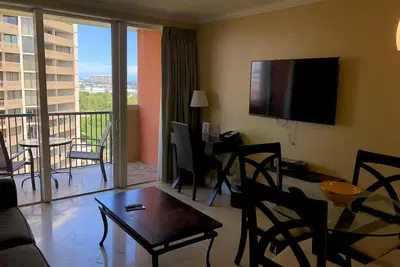 Image de Coconut Grove Escape: 1br Condo Perfect for Couples