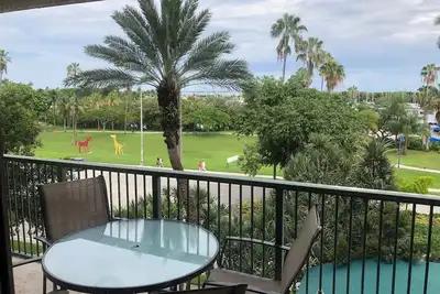 Image de Perfect for Families, 2/2 Coconut Grove Condo