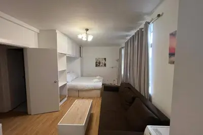 Image de Appartement-Salle de bain privée-Lovely Studio Sleeps 4