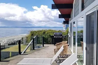 Image de The Coastal Cottage - Direct Beach Access