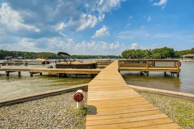 Image de Spacious Virginia Retreat w/ Dock & Beach Access!