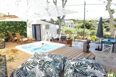 Image de Wine Spa Occitanie - Suite 80m2 Jacuzzi Privatif