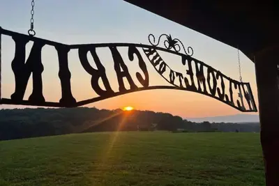 Image de Amazing Mountain Views, Cabin, Private Farm Setting, Convenient Location