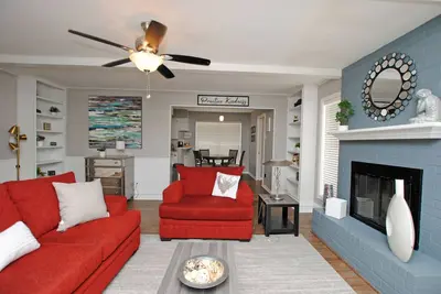 Image de Spacious Luxury Family Home in Katy. Pool, 4 King En-Suites, Great Location!