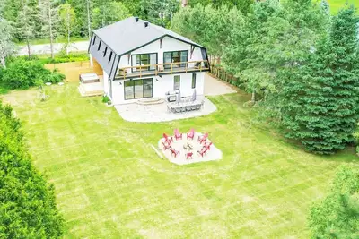 Image de Ski Spa Acces Direct piste ski fond Foyer Jeux chargeur Ev 15m Mont-Tremblant!