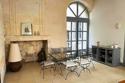 Image de Maison canton - Appartement de charme au cœur de centre d'Arles