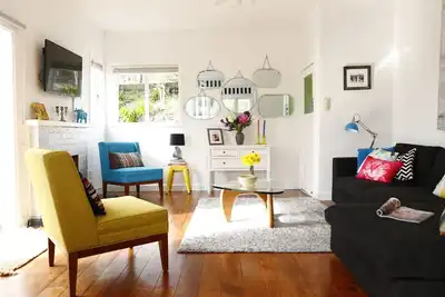 Image de Bright Beachside Cottage