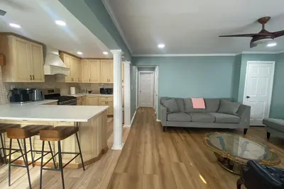 Image de 2 Bedroom Apartment Near Ubs Arena, Jfk, & Nyc